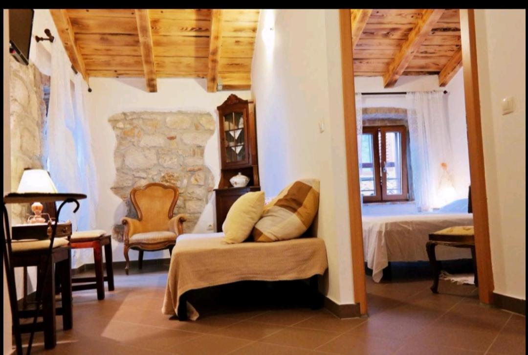 Apartment Beatrice. 10Mt To The Beach :) روفينج المظهر الخارجي الصورة